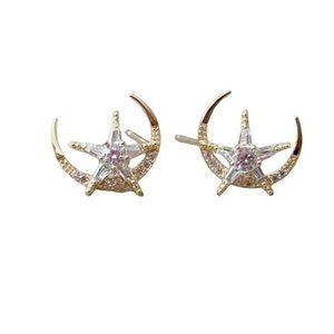 - 18K Gold Vermeil Star ⭐️ & Moon Earrings